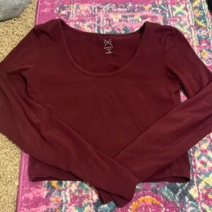 Burgundy long sleeve crop top